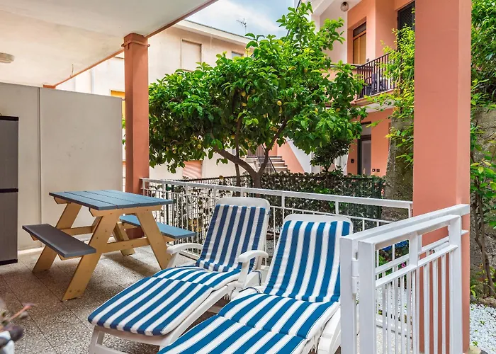 Cosy Corner With Terrace *